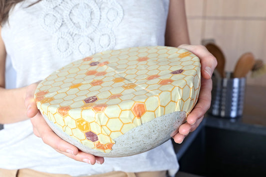 beeswax wrap is a reusable option for clingfilm and plastic free, biodegradable and compostable wrap